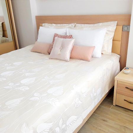 Light Apartment Center City 基希讷乌 外观 照片