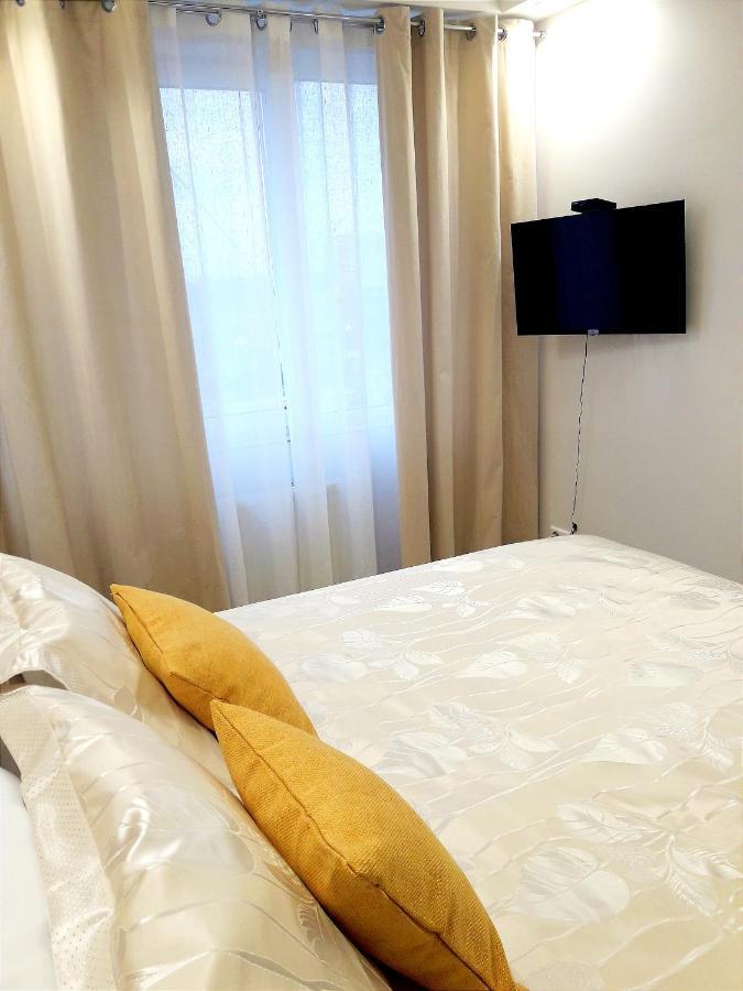 Light Apartment Center City 基希讷乌 外观 照片